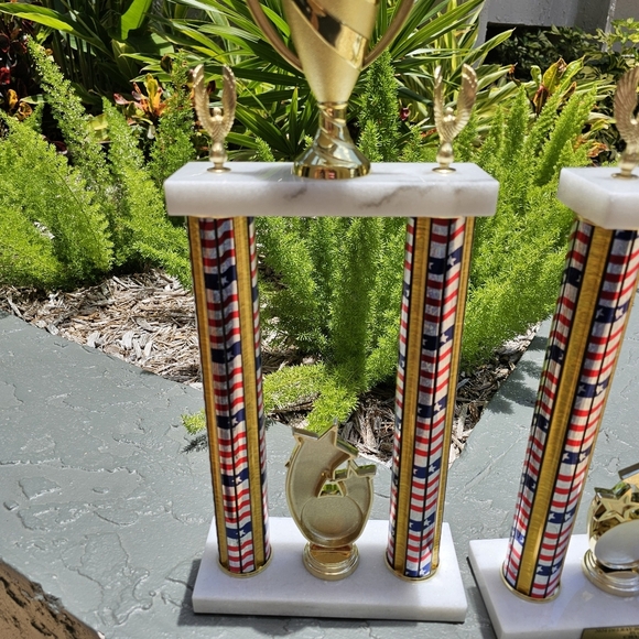 Set of 2 Large 25" Volleyball 2-Tier Patriotic Trophies w/ American Flag Columns - Picture 7 of 8